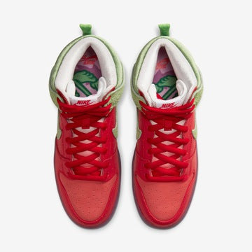 Dunk High SB Pro Strawberry